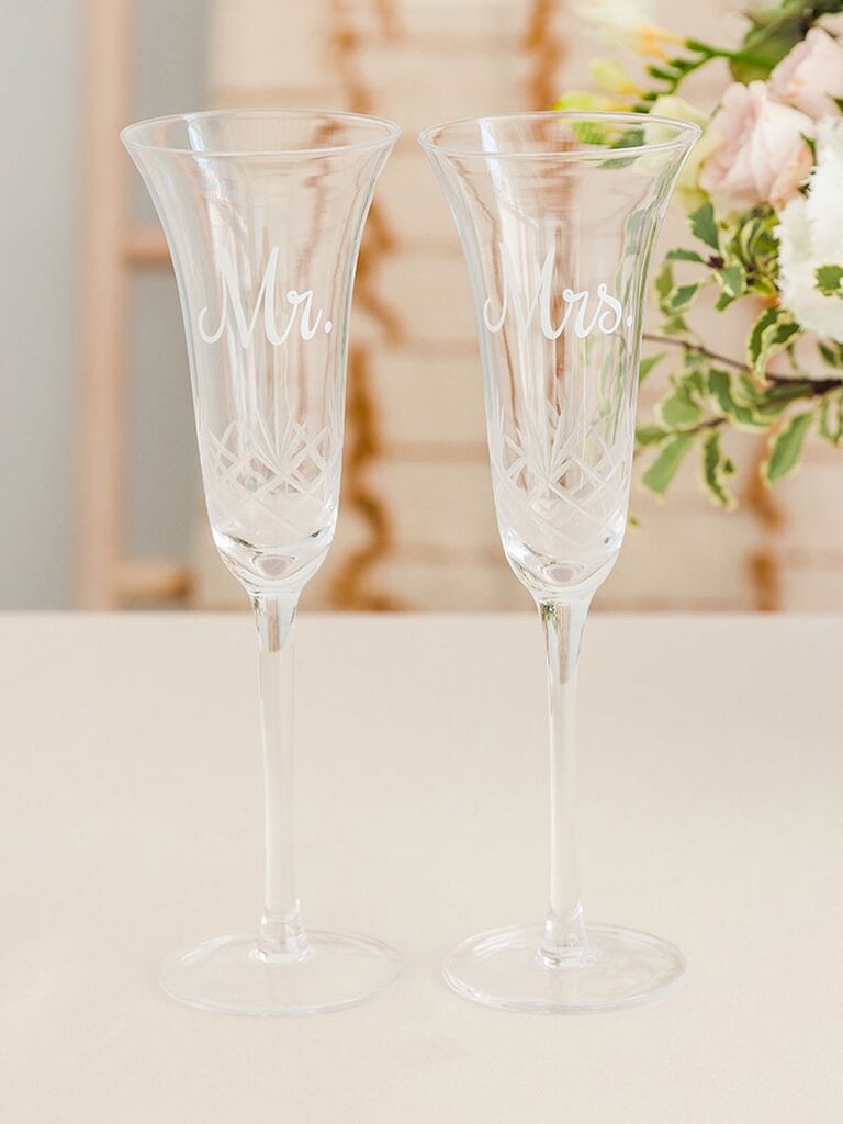 Mr. and Mrs champagne glasses for wedding
