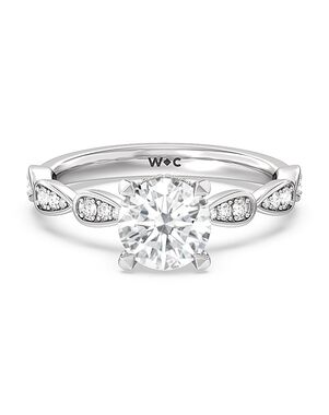 With Clarity Unique Emerald, Round, Oval Cut Engagement Ring