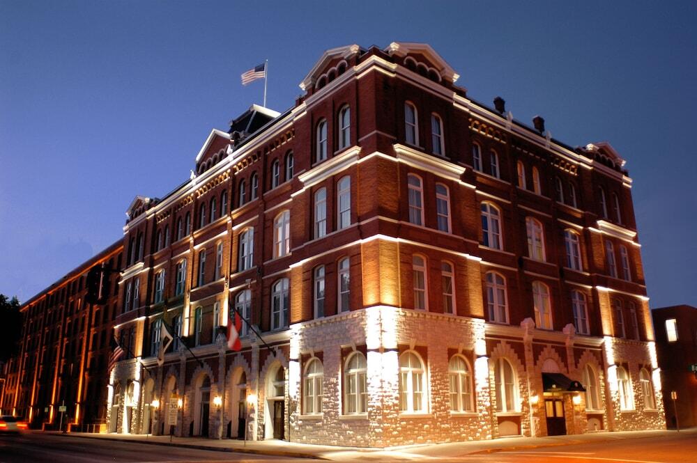 Picture of Hotel Indigo Savannah Historic District by IHG