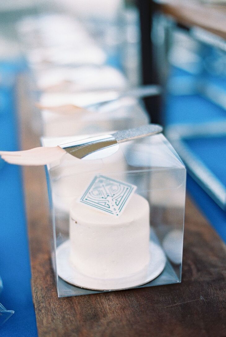 Individual Cakes for Microwedding in Cape Cod, Massachusetts