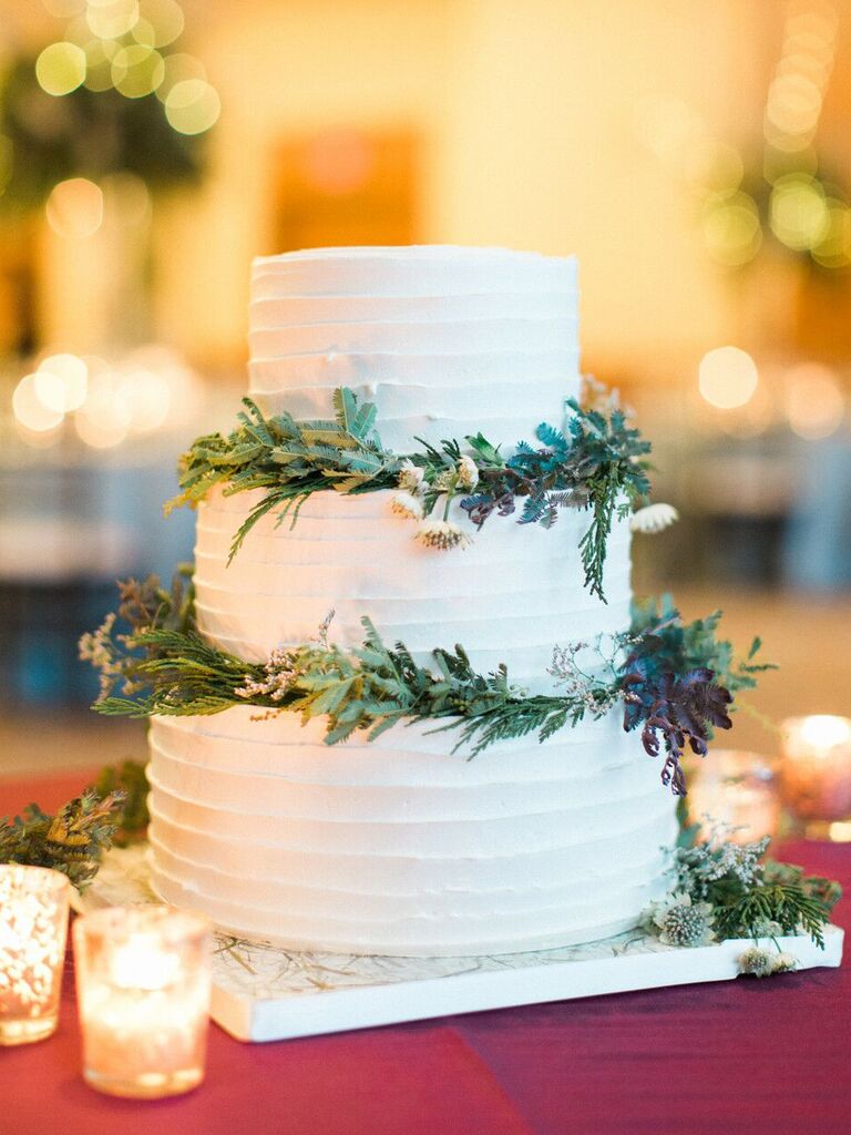 winter wedding cake idea