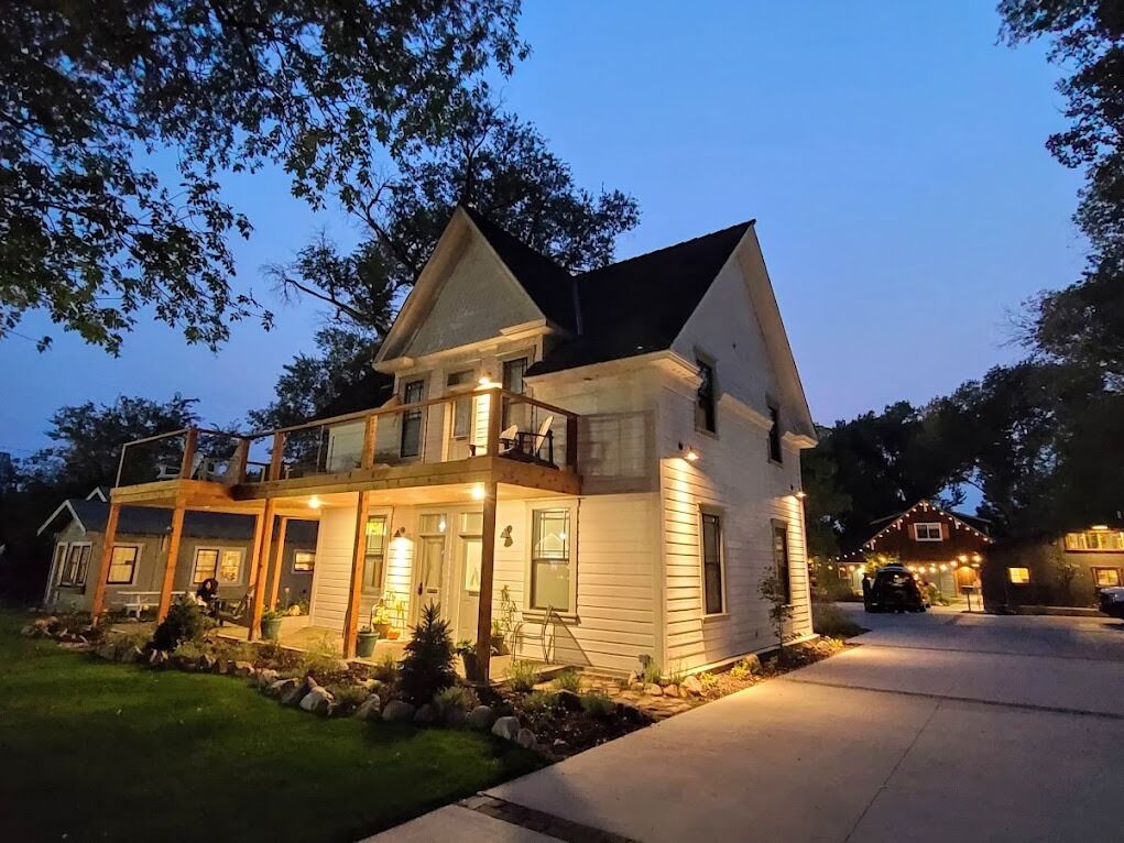 Picture of Eastside Guesthouse & Bivy