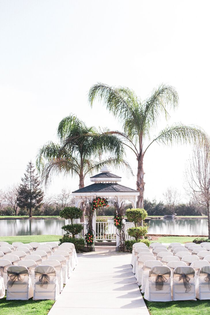 A Simple, Elegant Wedding at Park Place in Shafter, California