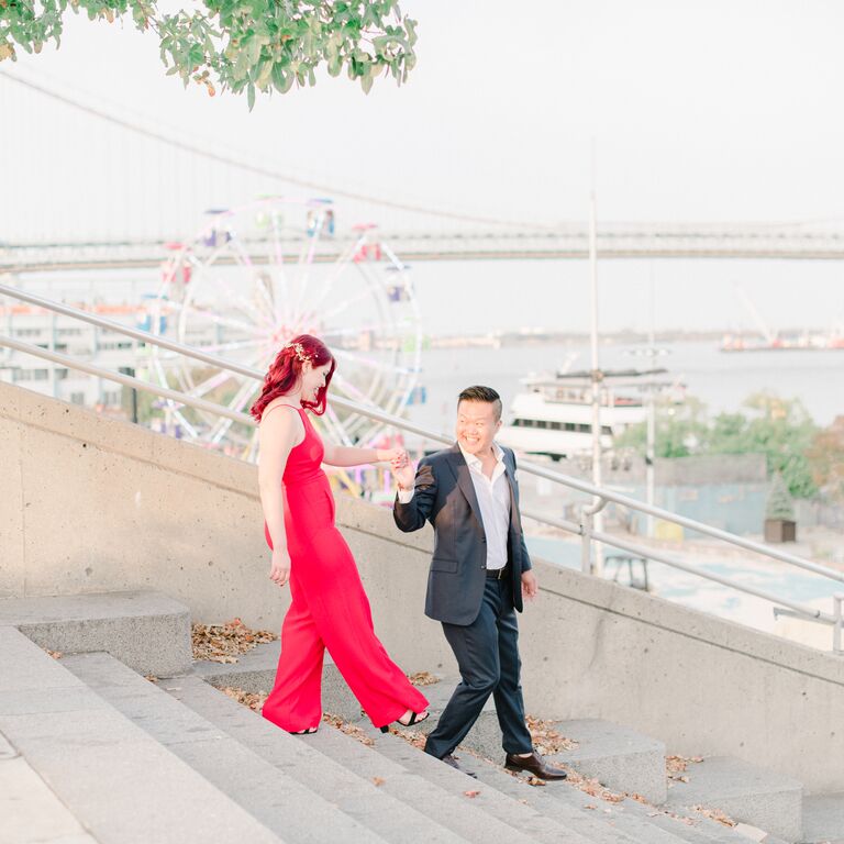 Romantic waterfront engagement photo ideas