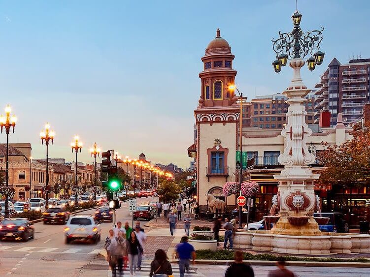 Picture of Country Club Plaza