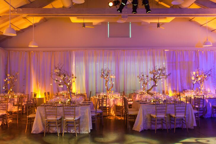 The brides best friend was not only her Matron of Honor, but also the wedding planner! She owns a local event company called So Eventful, which made the process of planning each stage of the wedding even easier.