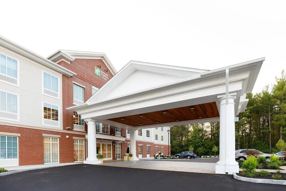 Picture of Holiday Inn Express & Suites Sturbridge by IHG