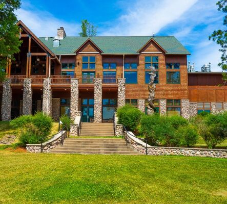 Picture of Heartwood Resort