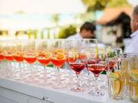 Your Guide to Having an Alcohol-Free, Dry Wedding