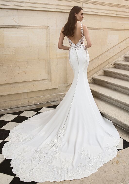 ÉLYSÉE LOREN Sheath Wedding Dress - 4