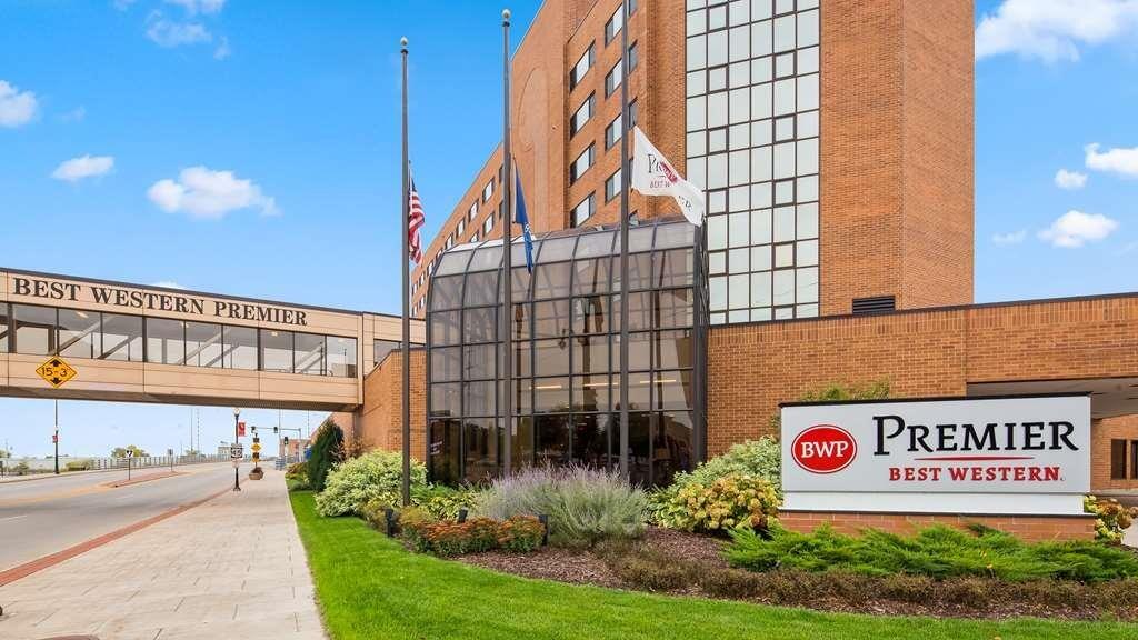 Picture of Oshkosh Waterfront Hotel & Convention Center
