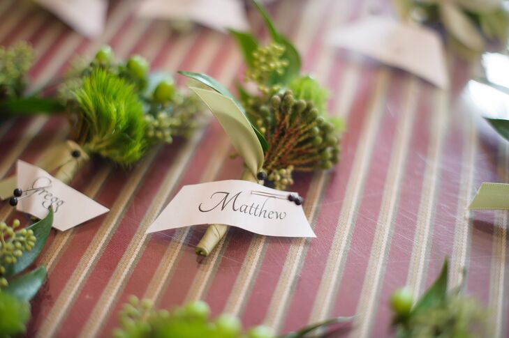 Simple Green Boutonnieres