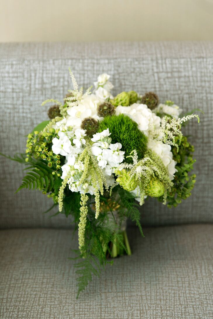 Organic, Woodland-Inspired Bridal Bouquet