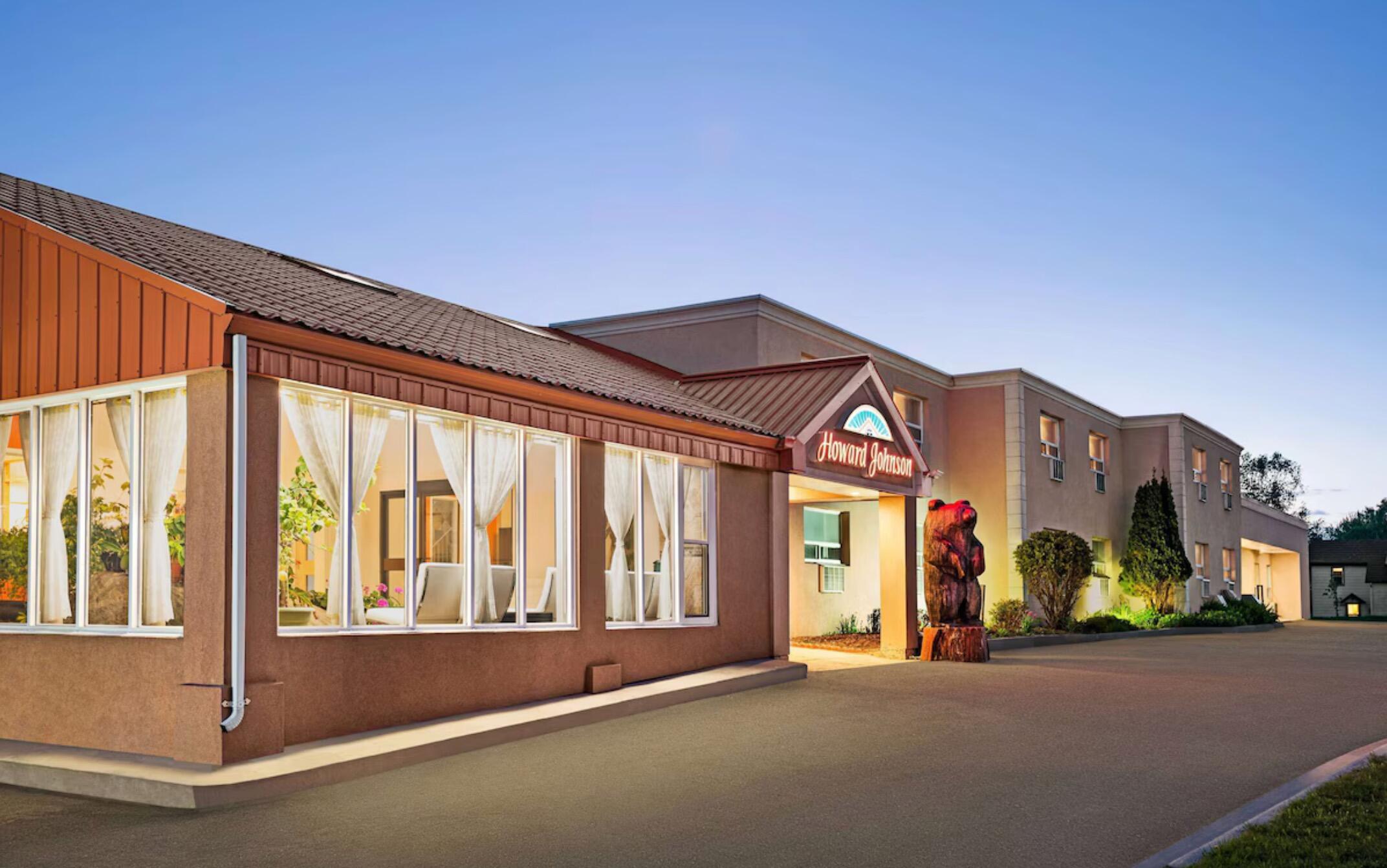 Picture of Howard Johnson by Wyndham Gravenhurst