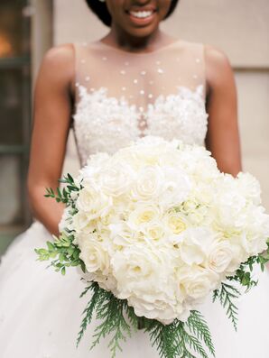 All-White Bouquet for Glamorous Winter Wedding