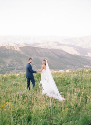 Couple Wedding Portraits at Lynn Britt Cabin in Aspen, Colorado