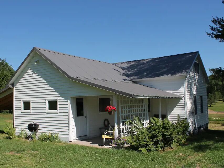 Picture of The Douglas Place--cabin on Armenia Mountain