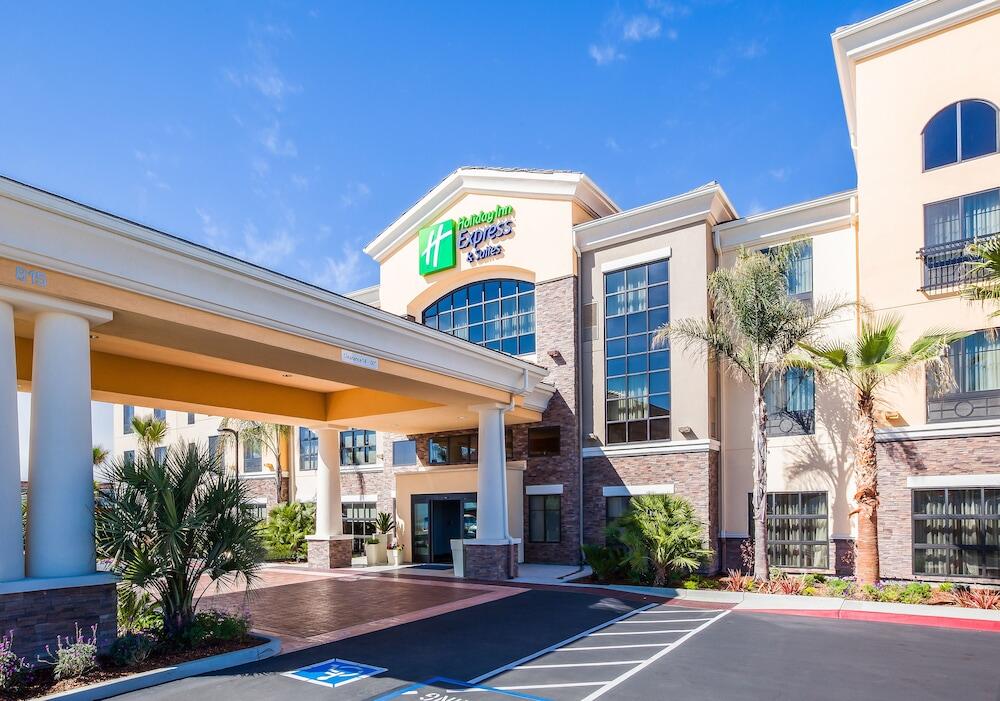 Picture of Holiday Inn Express & Suites Eureka by IHG