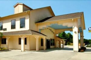 Picture of Regency Inn & Suites