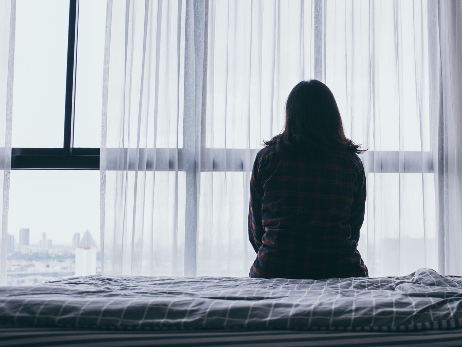 What to Do if You're Feeling Alone in a Relationship