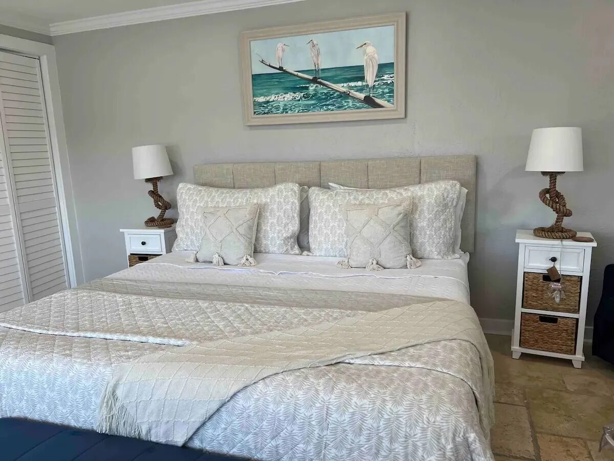 Picture of Air Bnb Vacation Rental (6 Guest, 2 Bedroom)