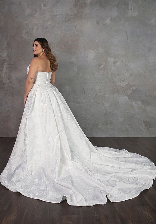 Essense of Australia D4300+ Fit-and-Flare Wedding Dress - 4