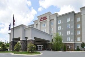 Picture of Hampton Inn & Suites Greensboro / Coliseum Area