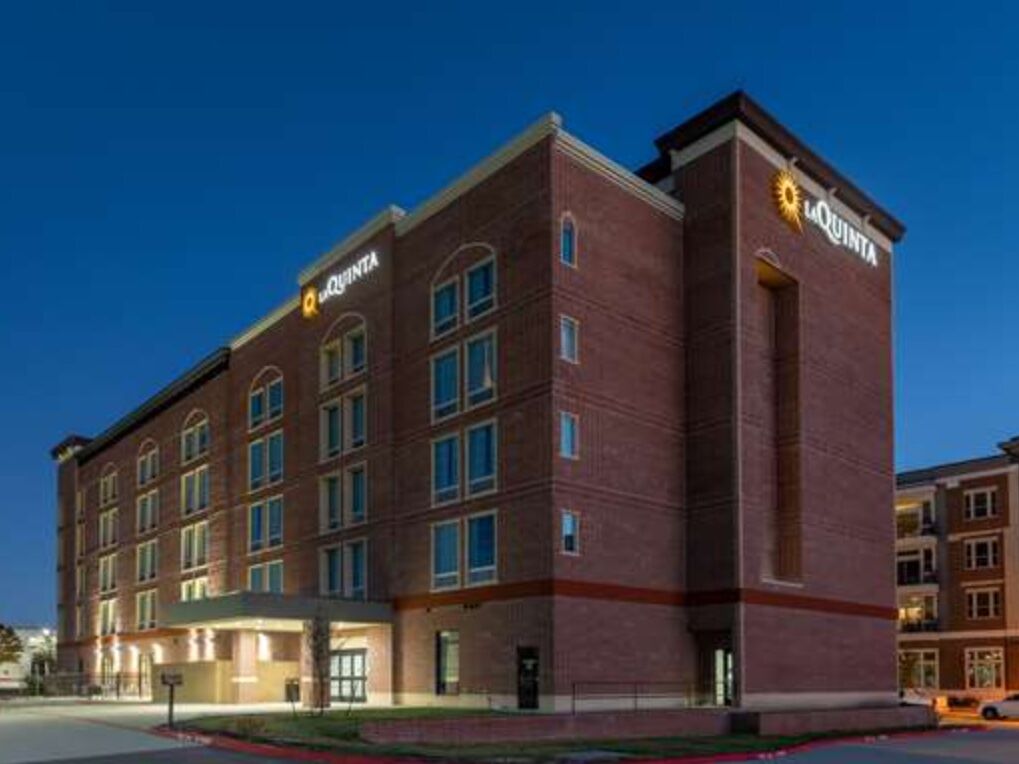 Picture of La Quinta Inn & Suites Frisco Fieldhouse North