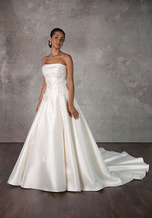 Essense Bridal Collection Dress D4195