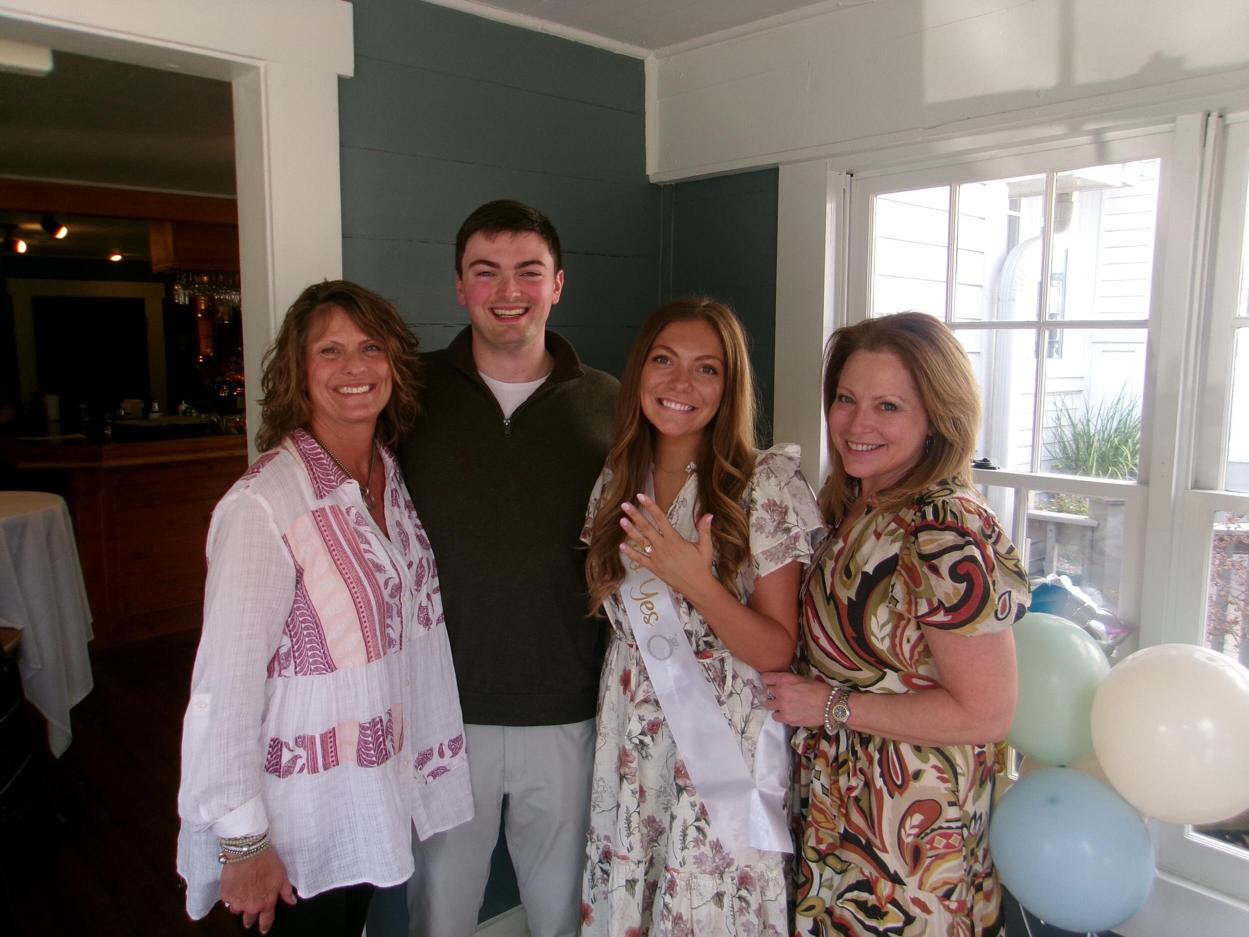 Engagement brunch with the family!