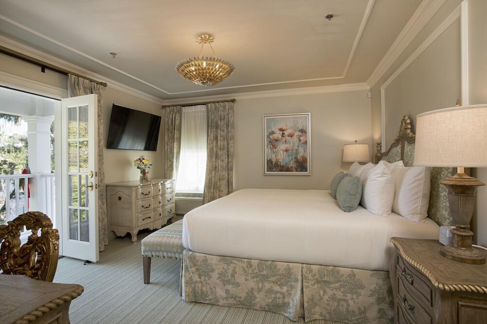 Picture of Old Town Bluffton Inn