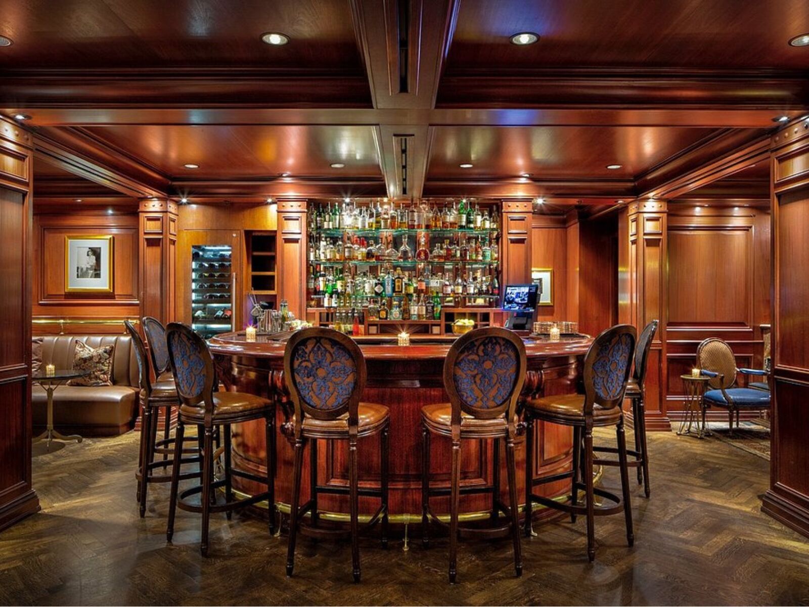 Picture of Lumber Baron Bar