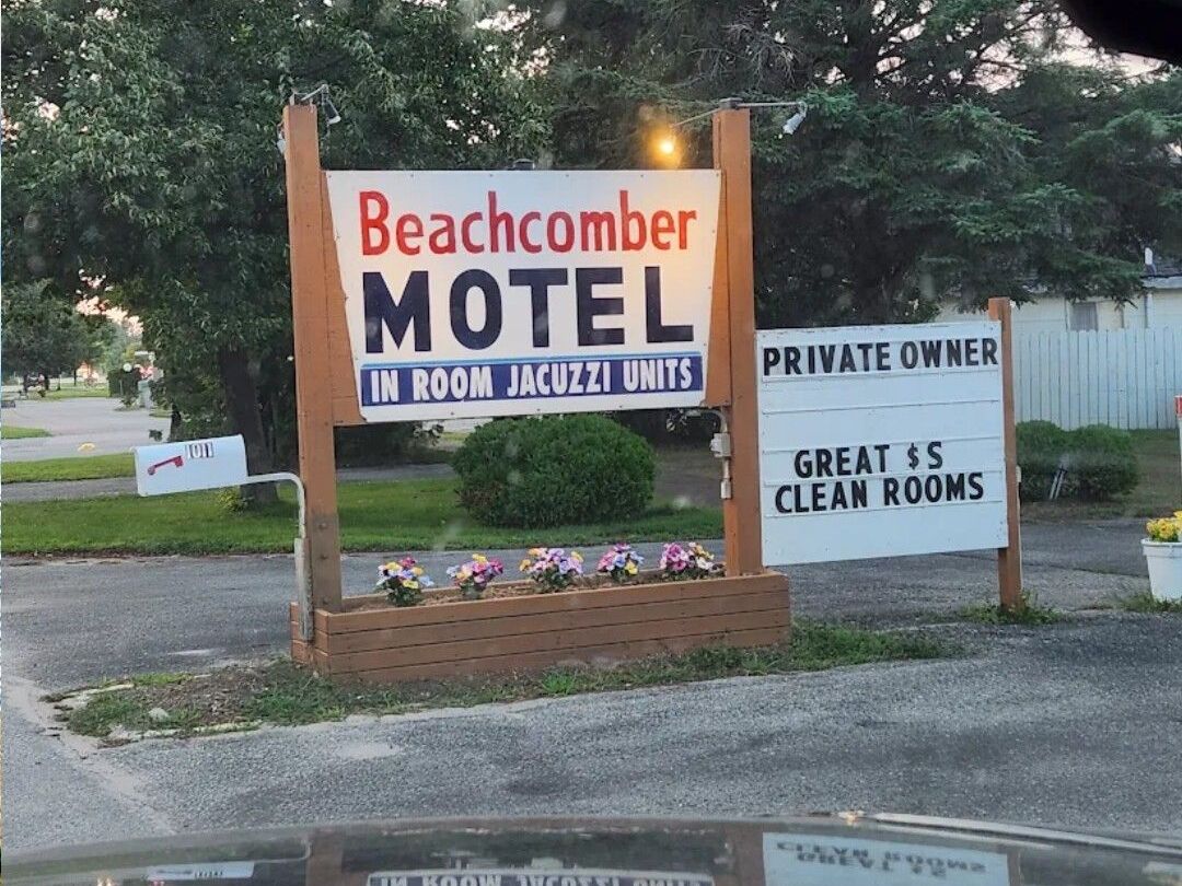 Picture of Beachcomber Motel