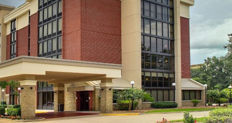Picture of Drury Inn & Suites