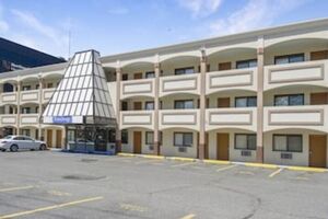 Picture of Travelodge by Wyndham Manhasset