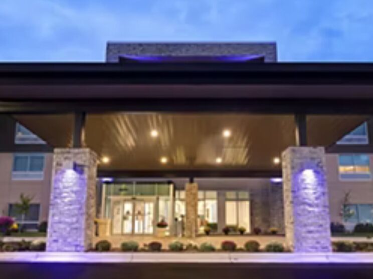 Picture of Holiday Inn Express & Suites - Detroit - Dearborn, an IHG Hotel