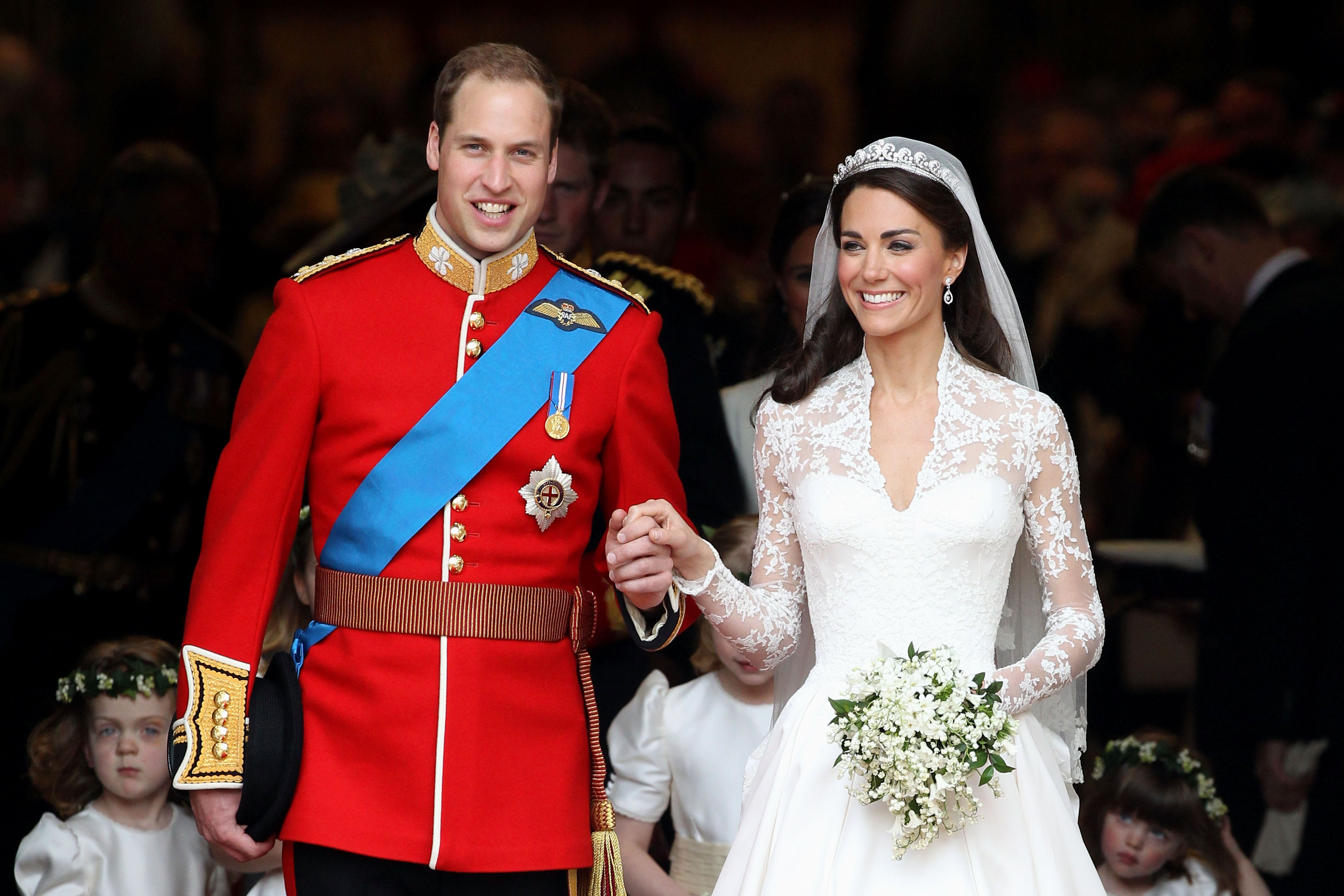 princess grace wedding dress