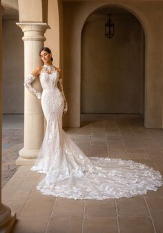 KITTYCHEN WYLIE, H2536 Fit-and-Flare Wedding Dress