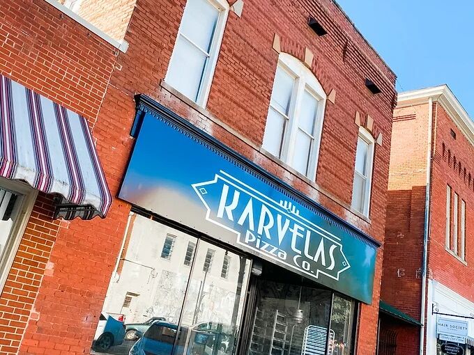 Picture of Karvelas pizza Co. Newnan