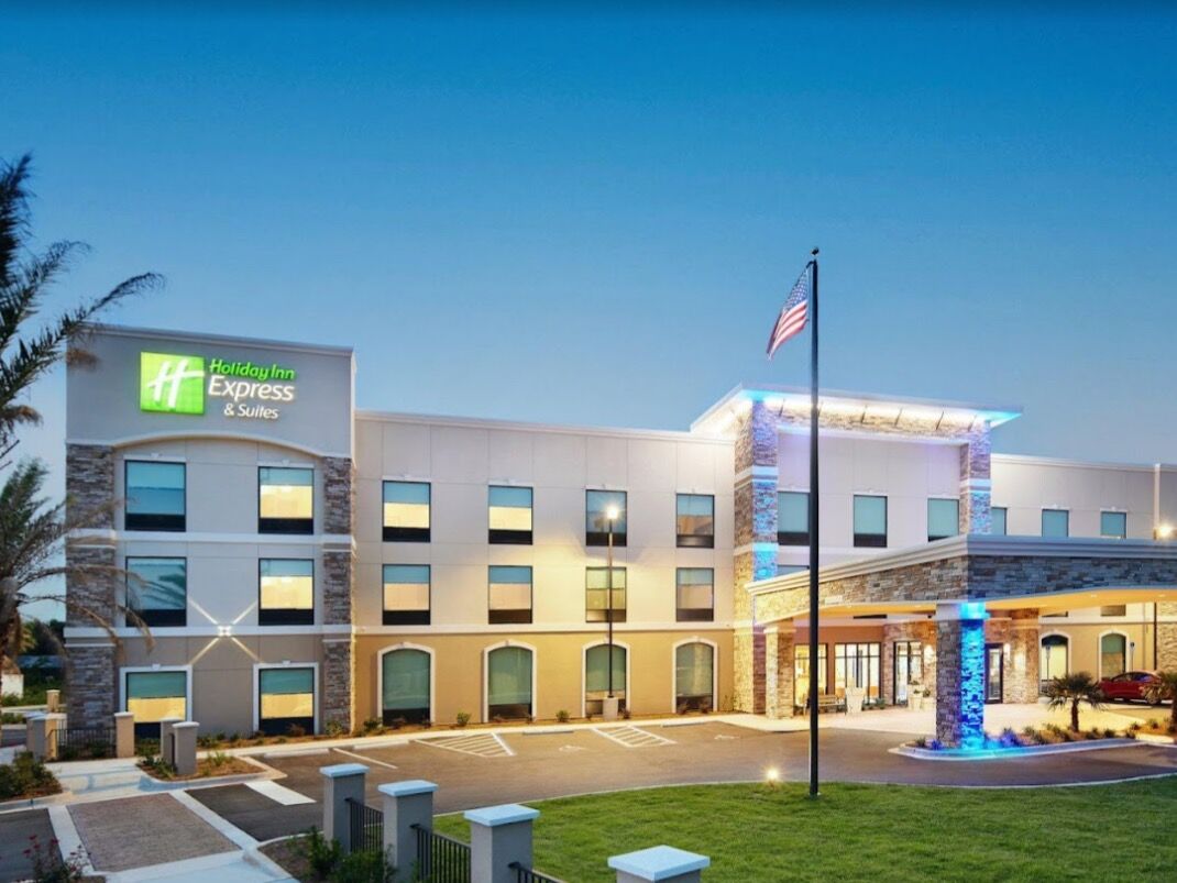 Picture of Holiday Inn Express & Suites Gulf Breeze - Pensacola Area, an IHG Hotel