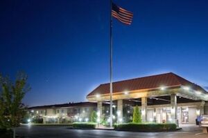 Picture of Best Western Plus Lake Front Hotel