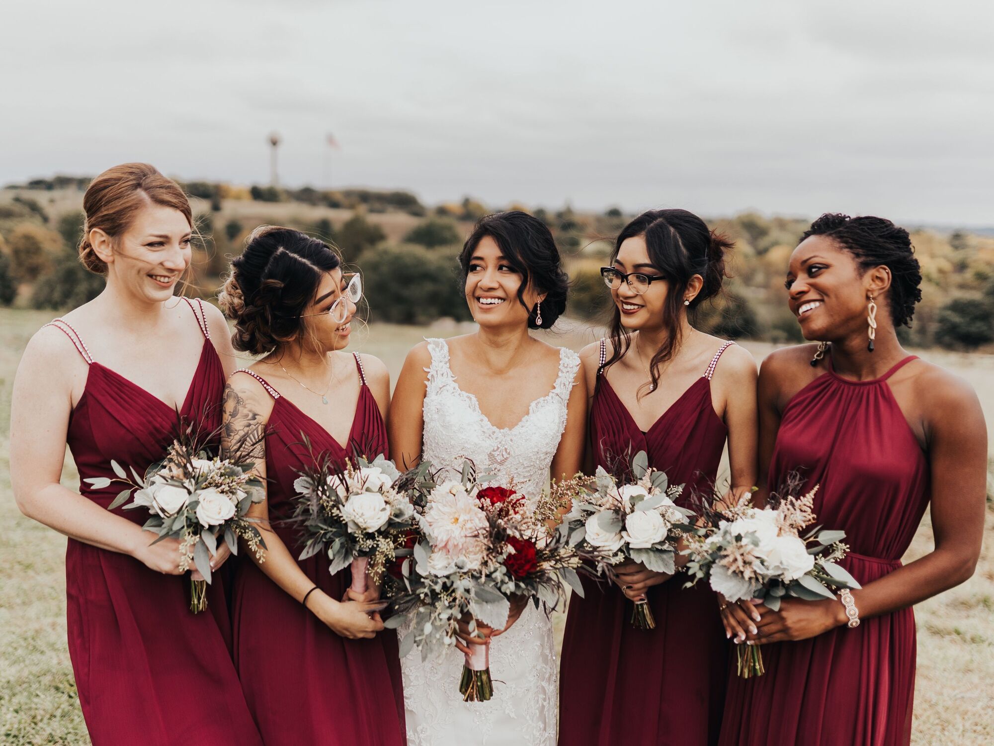 49 Stunning Bridesmaid Hairstyle Ideas For Any Wedding