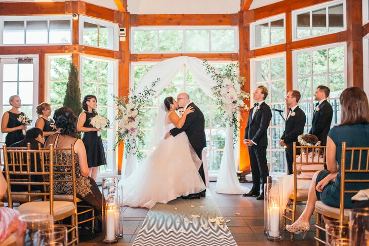 The iconic New York City venue was the perfect place for Michelle and Thorsten to celebrate their wedding.
