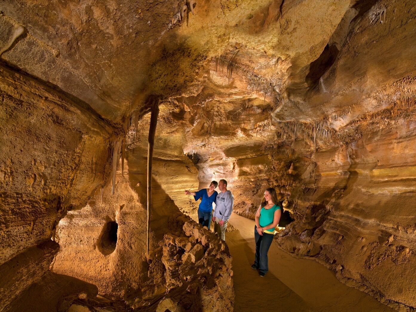 Picture of Cave of the Winds Mountain Park