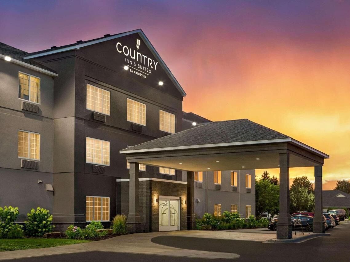 Picture of Country Inn & Suites by Radisson, Stillwater, MN