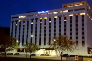 Picture of Capital Plaza Hotel