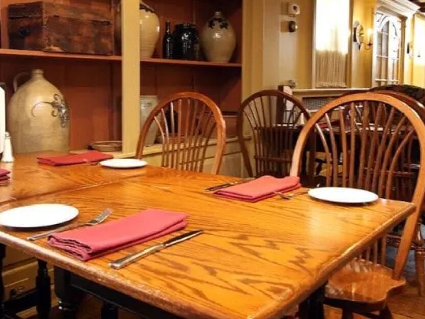 Picture of Ebenezer's Tavern at the Publick House Historic Inn