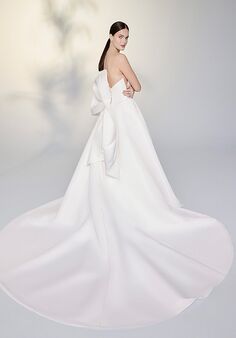 Justin Alexander Signature Zizi Ball Gown Wedding Dress