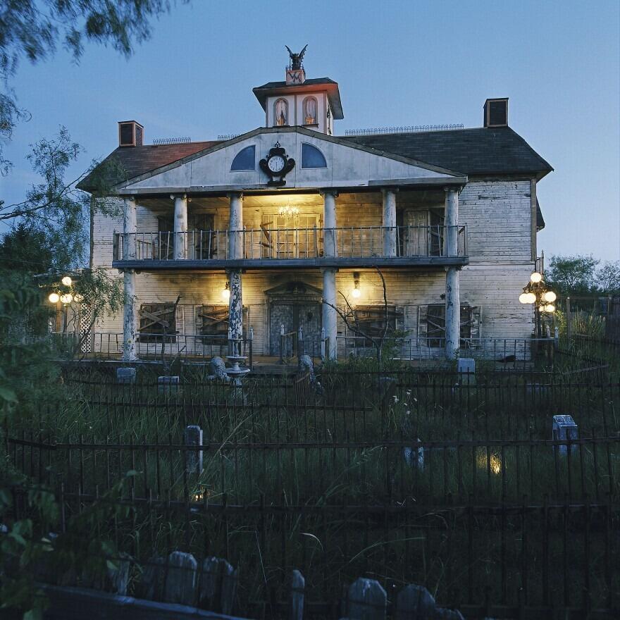 Picture of Thrillvania Haunted House Park