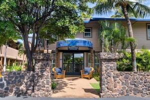 Picture of Days Inn by Wyndham Maui Oceanfront